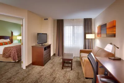 Photo 5 - Staybridge Suites Downtown Peoria by IHG