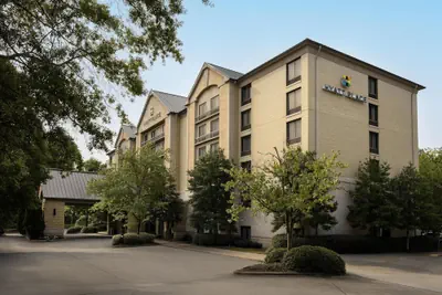 Photo 2 - Hyatt Place Charlotte Airport/Lake Pointe