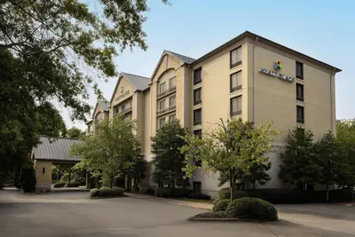 Photo 2 - Hyatt Place Charlotte Airport/Lake Pointe