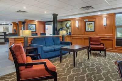 Photo 4 - Comfort Inn & Suites Little Rock Airport