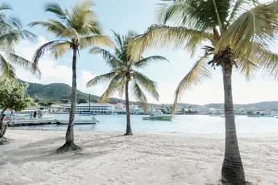 Photo 2 - Hotel on the Cay