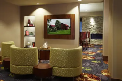 Photo 4 - Courtyard by Marriott Ithaca Airport/University