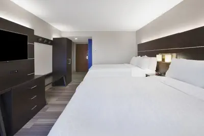Photo 5 - Holiday Inn Express Tiffin by IHG