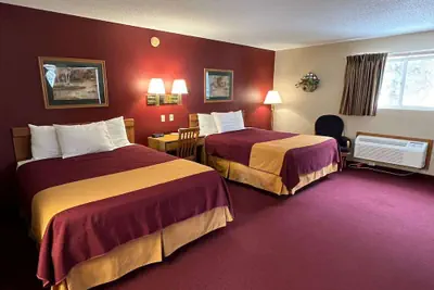 Photo 4 - Americas Best Value Inn Suburban Motel