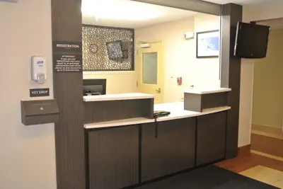 Photo 3 - Candlewood Suites Washington-Fairfax by IHG