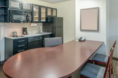 Photo 4 - Candlewood Suites Washington-Fairfax by IHG