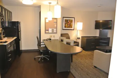 Photo 5 - Candlewood Suites Washington-Fairfax by IHG