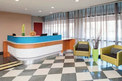Photo 4 - SpringHill Suites Chicago O'Hare by Marriott