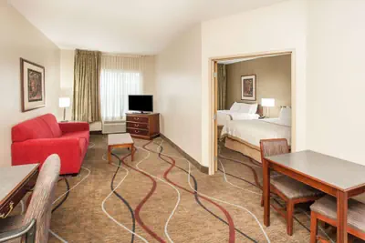 Photo 5 - Hawthorn Extended Stay by Wyndham Bloomington