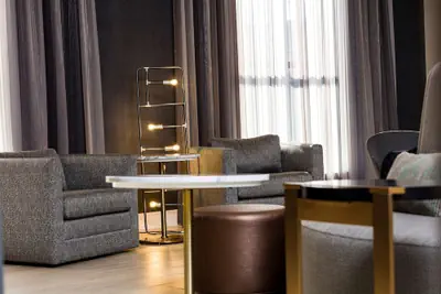 Photo 5 - Doubletree By Hilton Boston Logan Airport Chelsea