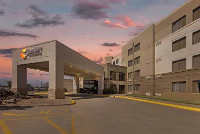 Photo 2 - Comfort Inn & Suites Wichita Northeast