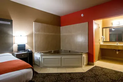 Photo 5 - Best Western Executive Inn El Campo