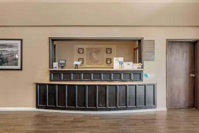 Photo 3 - Comfort Inn Lathrop - Stockton Airport