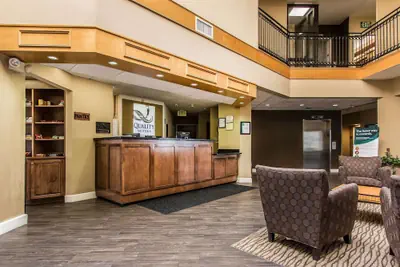 Photo 4 - Quality Suites New Iberia