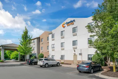 Photo 2 - Comfort Suites Auburn Hills-Detroit
