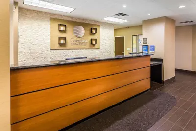 Photo 3 - Comfort Inn & Suites Dalton West