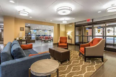 Photo 5 - Comfort Inn & Suites Dalton West