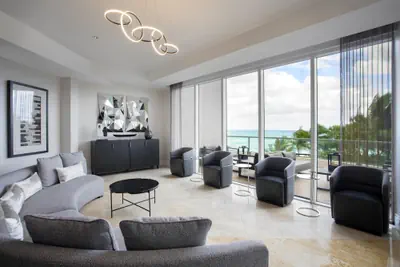 Photo 4 - DoubleTree Resort & Spa by Hilton Ocean Point-N. Miami Beach
