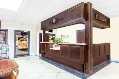 Photo 4 - Travelodge by Wyndham Shreveport LA