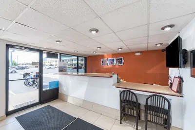 Photo 4 - Motel 6 San Antonio, TX - I-10 West