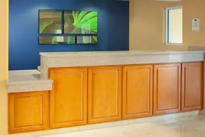 Photo 4 - Country Inn & Suites by Radisson, Fayetteville I-95, NC