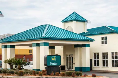 Photo 2 - Quality Inn Chipley I-10 at Exit 120