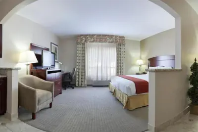 Photo 5 - Holiday Inn Express & Suites College Station by IHG