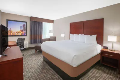 Photo 5 - Baymont Inn & Suites Grand Rapids Near Downtown