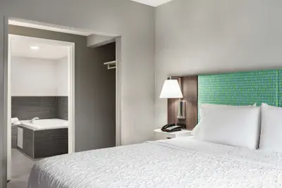 Photo 5 - Hampton Inn Oklahoma City-I-40 E. (Tinker Air Force Base)