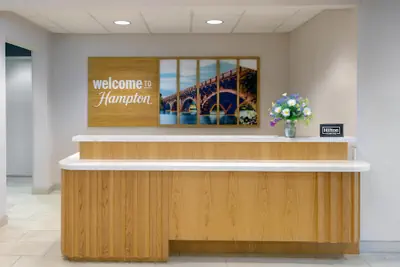 Photo 4 - Hampton Inn & Suites Austin-Airport