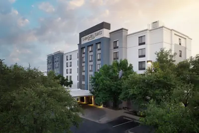 Photo 2 - SpringHill Suites by Marriott Austin South