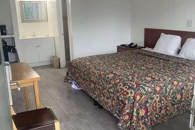 Photo 5 - Americas Best Value Inn Thousand Oaks