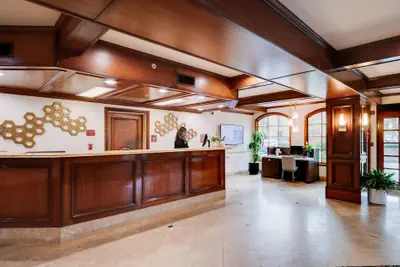 Photo 3 - Ayres Suites Mission Viejo – Lake Forest
