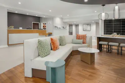 Photo 4 - SpringHill Suites by Marriott Herndon Reston