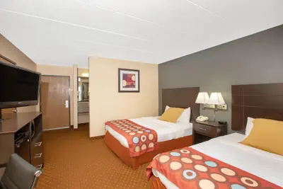 Photo 5 - AmericInn by Wyndham Coralville