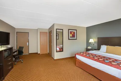 Photo 4 - AmericInn by Wyndham Coralville