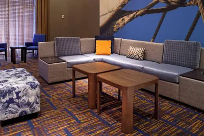 Photo 2 - Courtyard by Marriott Baltimore Downtown/Inner Harbor