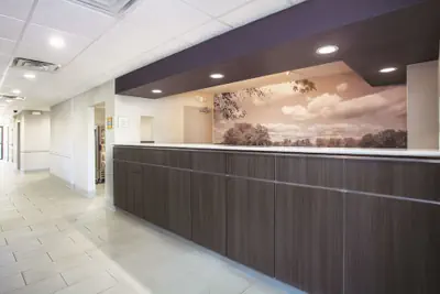 Photo 4 - La Quinta Inn & Suites by Wyndham Jackson Airport/Pearl