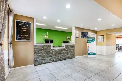 Photo 4 - Quality Inn Bessemer I-20 exit 108