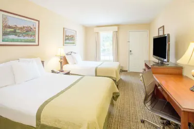 Photo 5 - Baymont by Wyndham Dunn
