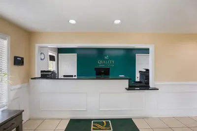 Photo 3 - Quality Inn & Suites Greensboro near Lake Oconee