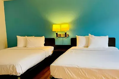 Photo 4 - Travelodge Inn & Suites by Wyndham Missoula University Park