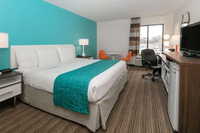 Photo 2 - Howard Johnson by Wyndham Scott Lafayette