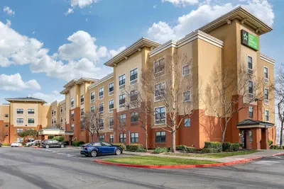 Photo 2 - Extended Stay America Premier Suites Oakland Alameda