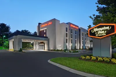 Photo 2 - Hampton Inn Gallatin