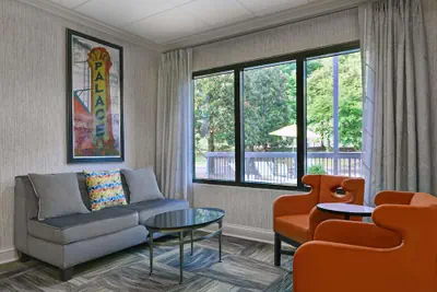 Photo 5 - Hampton Inn Gallatin