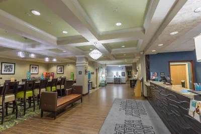 Photo 3 - Hampton Inn Eugene