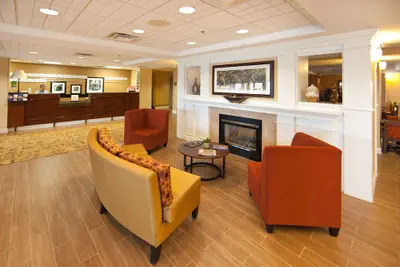 Photo 4 - Hampton Inn Columbus-North