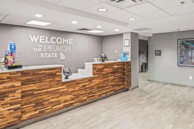 Photo 5 - Hampton Inn Columbus-North