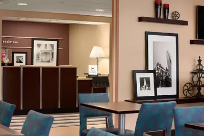 Photo 4 - Hampton Inn Boston/Braintree